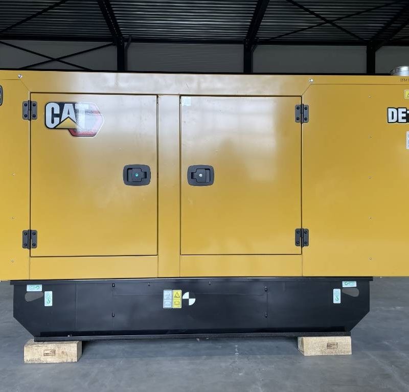 Agregat prądotwórczy CAT DE110GC - 110 kVA - Stand-by