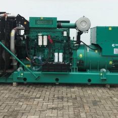 Agregat prądotwórczy Cummins C900D5 - 900 kVA Open Genset